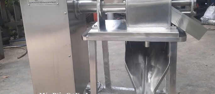 MÁY ÉP NƯỚC CỐT TỎI TRỤC VÍT