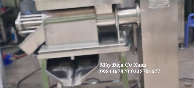 MÁY ÉP NGUYÊN LIỆU SẢN XUẤT TINH BỘT SẮN